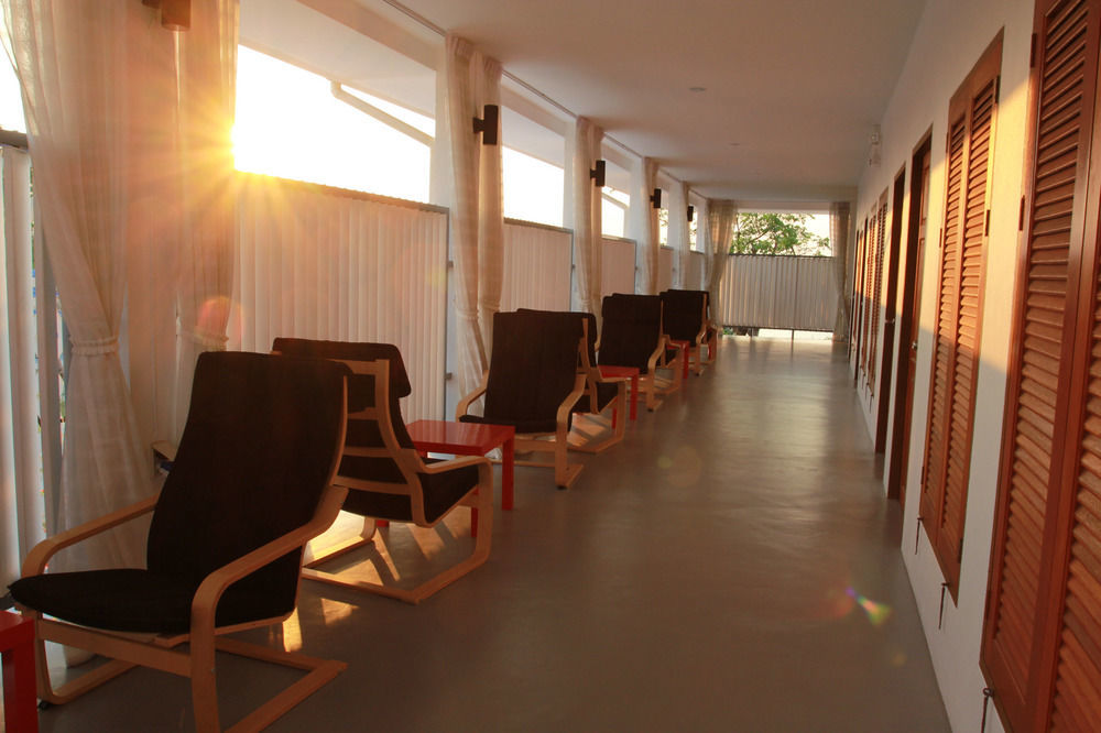 Barefeet Naturist Resort (Adults Only) Bangkok Esterno foto